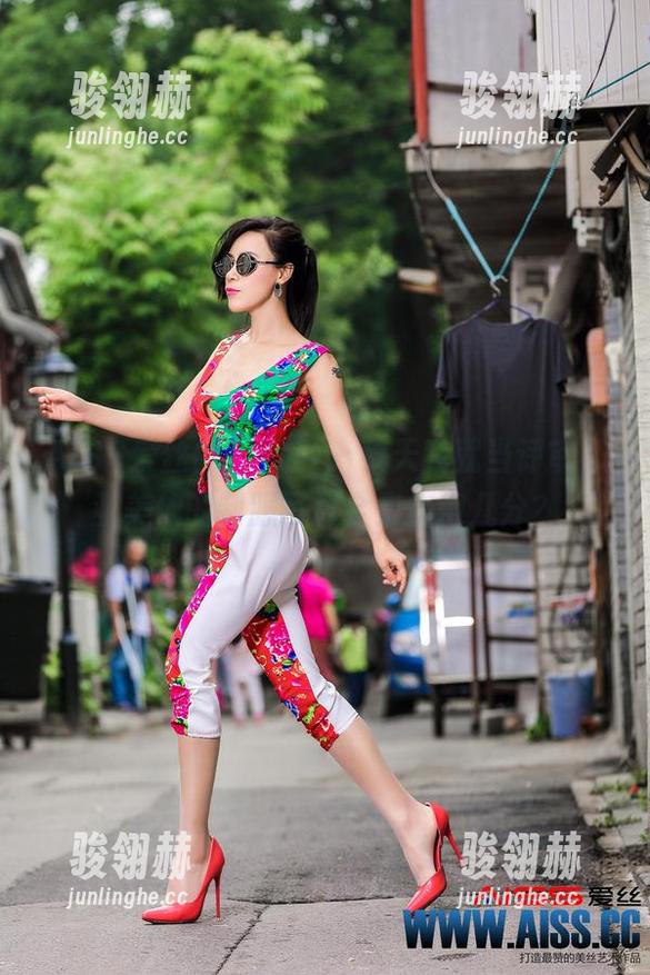 AISS爱丝(钻石版) - 今天我就当评审，亚美依的制服写真全集值得几分？