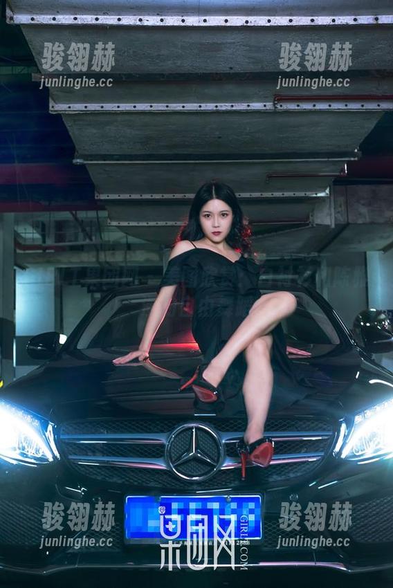 GIRLT果团网 - 美图欣赏：白衬衫和陈雅漫的自由舞蹈