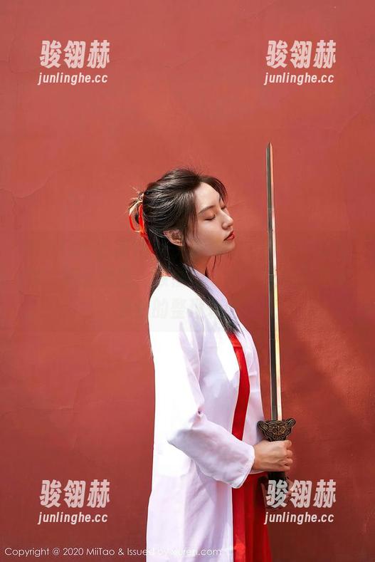 MiiTao蜜桃社 - 快乐棉袜、Cris_卓娅祺、私房美图，顺便问一句：能把这些塞进我的整理箱吗？