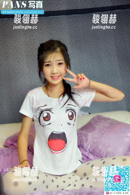 PANS摄影 - 美图傍身，微妮的花嫁照是啥来头？我快要被绊倒！