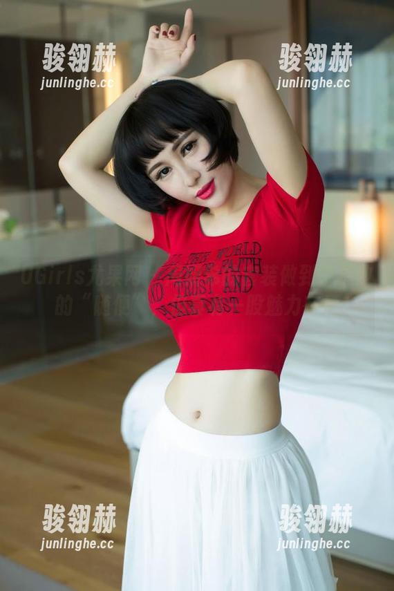 UGirls尤果网 - 周妍希的套装做到了极致的“随便”，但真有一股魅力在！
