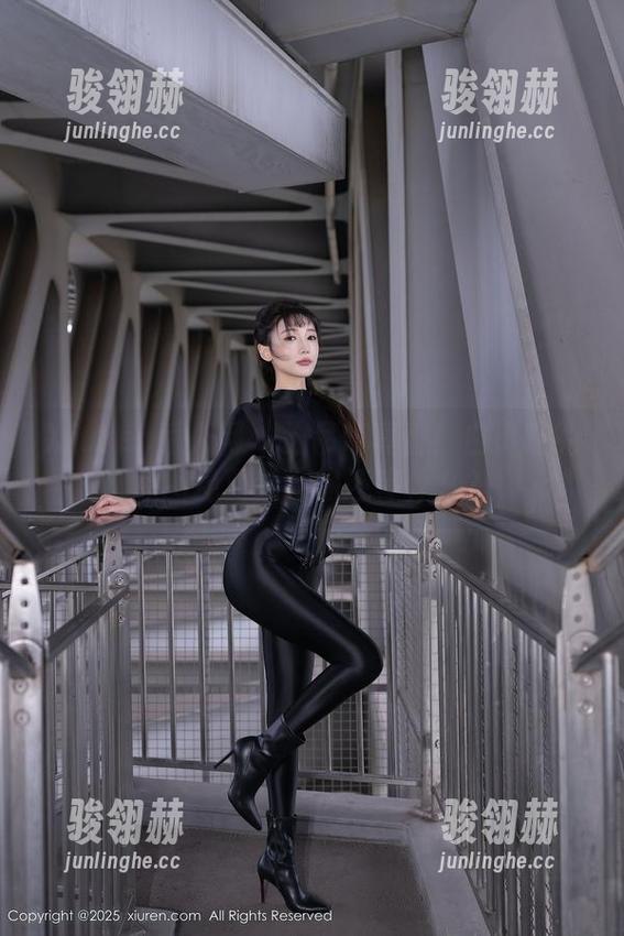 Xiuren秀人网 - 这吊带真香！白小喵的原图免费送，你还等什么？