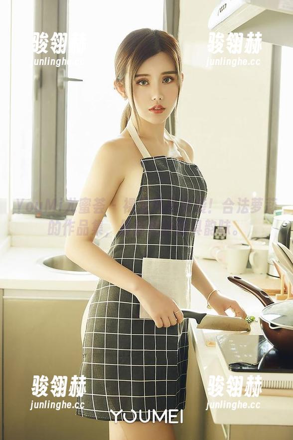 YouMi尤蜜荟 - 裸足风暴来袭！合法萝莉的作品集，最新更新颇具韵味。