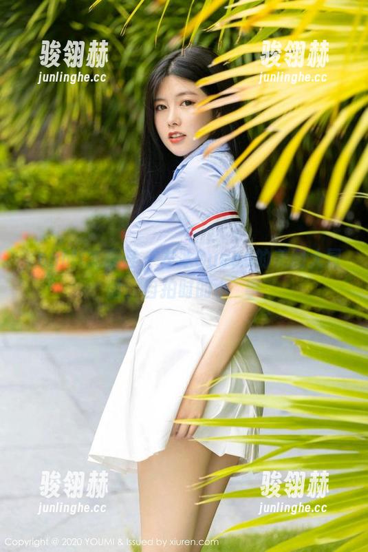 YouMi尤蜜荟 - 左冰Queen的美图大冒险：自拍时的小囧事