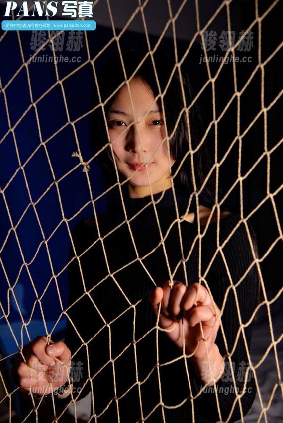 pans - 温柔的宁宁，画面里藏着的资源真不少。