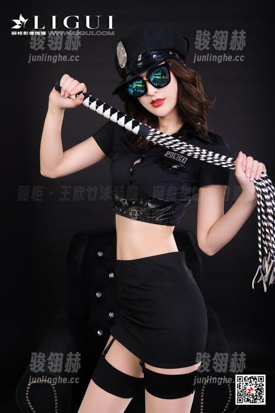丽柜 - 王欣竹泳装照，网盘里的夏日清凉下载指南