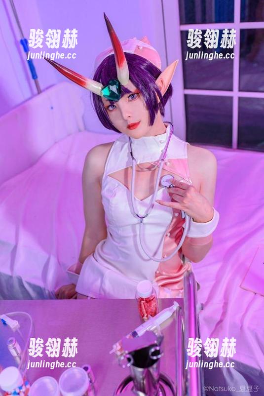 从崩坏到盛装：你夏夏以星穹礼服为名的写真收集，穿上才知责任重大！
