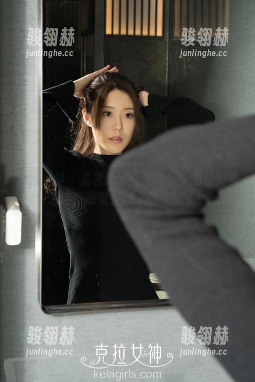 克拉女神 - 孟君的镂空与光影：免费美图来啦，感觉自己又被治愈了！