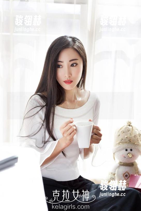 克拉女神 - 没听说过的无圣光！瑞莎“纯白”热度直逼美图