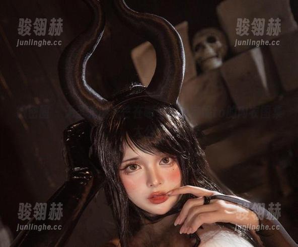 微密圈 - 无圣光的光芒在哪里？兔宝妮to的内衣图集大公开