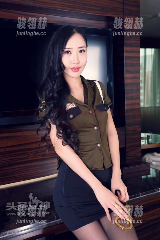 头条女神 - 王竹的运动图集，分享个锻炼不掉队的小秘诀！