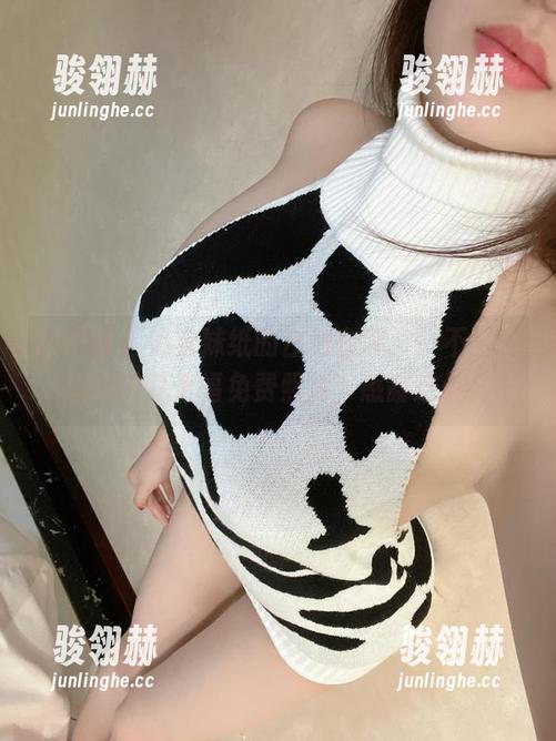 微密圈 - 奶宝妹纸的白色套装，一不小心就来了几十幅免费照片，感谢这位！