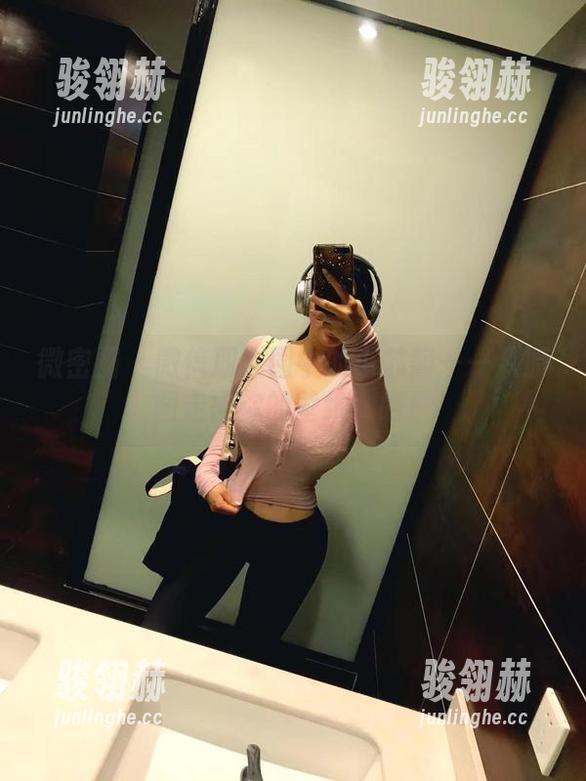 微密圈 - 微信朋友圈中的小芯酱——从原图走向你的壁纸，暖！