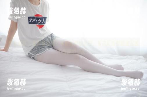 少女秩序 - 是我错觉吗？乐栀的豹纹套图，每次更新都能激起我不理智的想法。