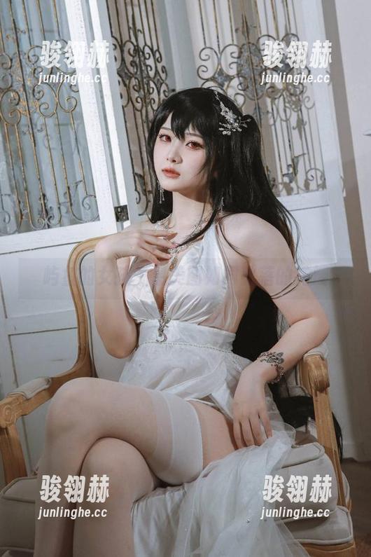 屿鱼的女孩气息美图如同散落的花瓣