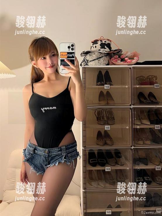 微密圈 - 老板的指令，张思允nice的图片，下载与不下载之间的心理斗争…