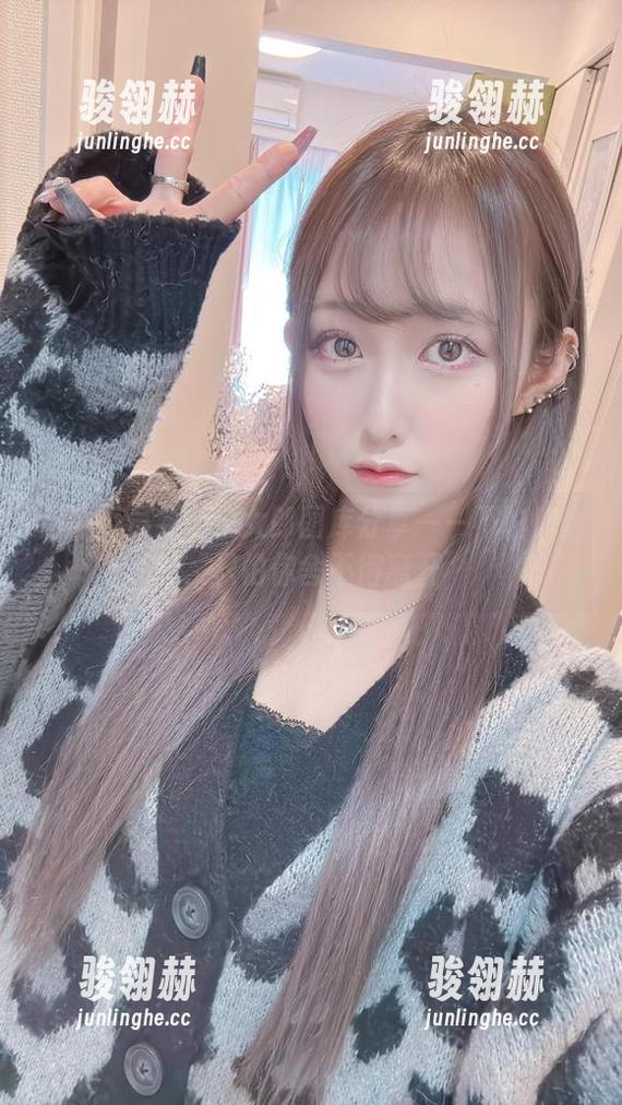 月城委员会的兔女郎图库分享——不怕你偷，只怕你舍不得离开