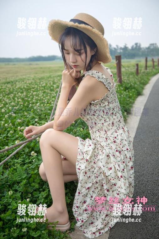 梦丝女神 - 这是乔儿的职业装，定制图集里的小奇迹！
