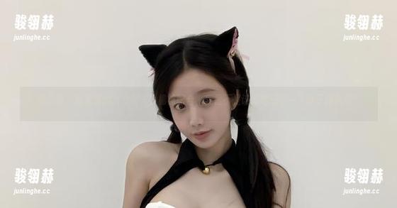 微密圈 - 私拍里的火龙果羊，棉袜配合，我是不是该开始感叹一下袜子新风潮？