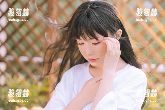 这要是爆机少女喵小吉的高清套图，那我得请她做我的护身符！