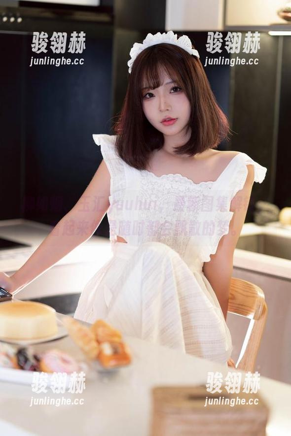 玉汇yuuhui 柳如烟、玉汇yuuhui,最新图集解锁,看起来像是随时都会飘散的梦。