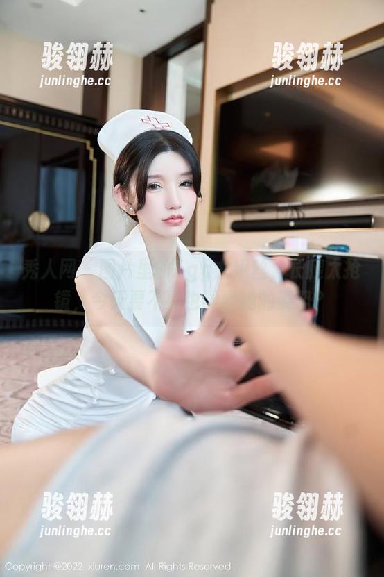 秀人网-Egg尤妮丝 秀人网 - 图片里的Egg尤妮丝,长腿太抢镜,今天要不要也学学她的姿势?