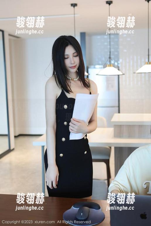 秀人网 - 媃柔rourou的双马尾：美图中的异次元少女，现在开始集体穿越！