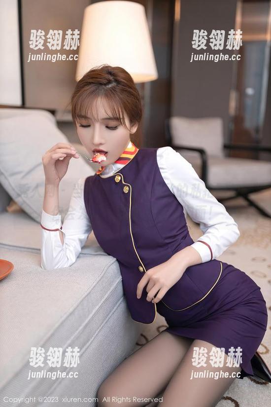 秀人网 - 当剧情变成尤妮丝的私拍图包，你会发现…我还是想吃泡面！