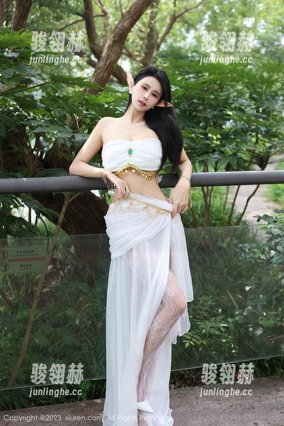 秀人网 - 哈哈，成为修女前的林昔予yorki，原图给我种奇怪的安心感，套图倒让我想到了些许禁忌的剧情……