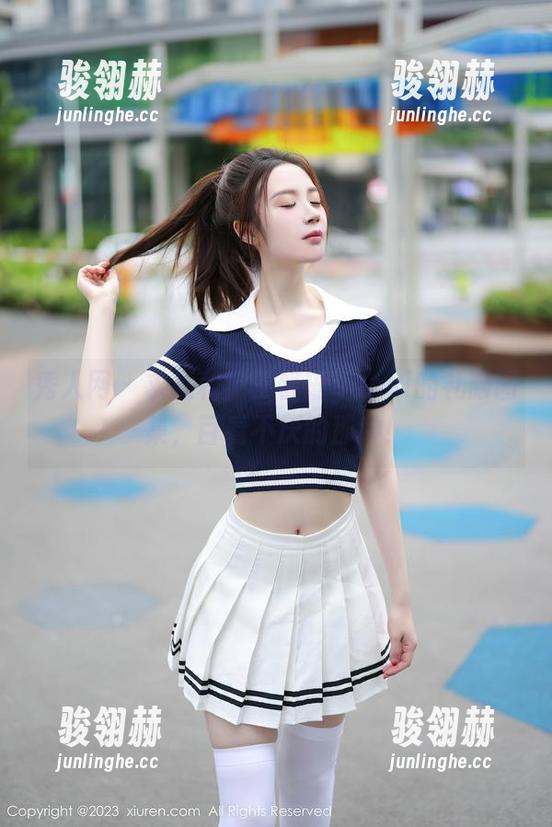 秀人网-王馨瑶yanni 秀人网 - 求福利!王馨瑶yanni的礼服图集,百看不厌的那种!