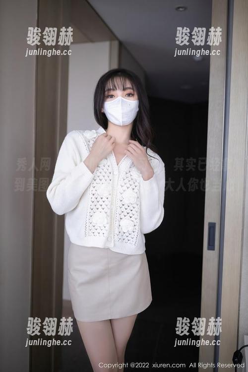 秀人网-白芷yy 秀人网 - 说好的学妹见习生,其实已经拿到美图特级证书了,白芷yy大人你也当心啊!
