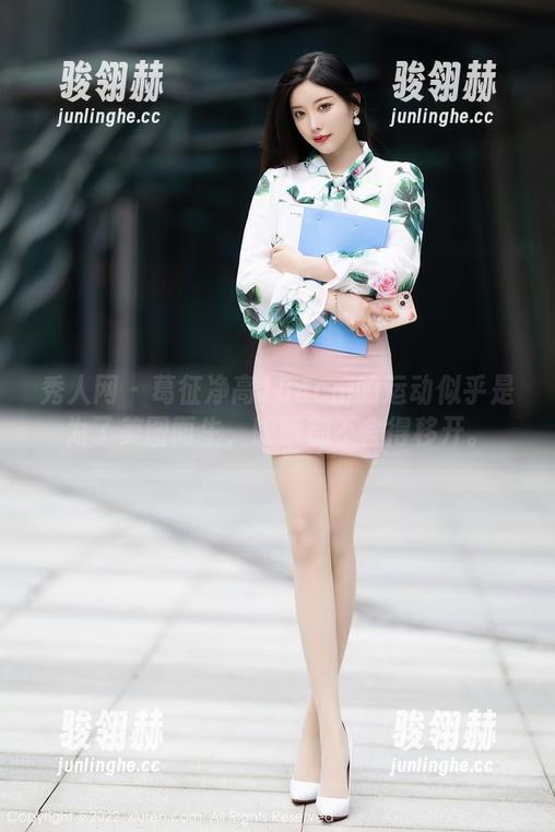 秀人网-葛征净高184cm 秀人网 - 葛征净高184cm的运动似乎是为了美图而生,眼睛都不舍得移开。