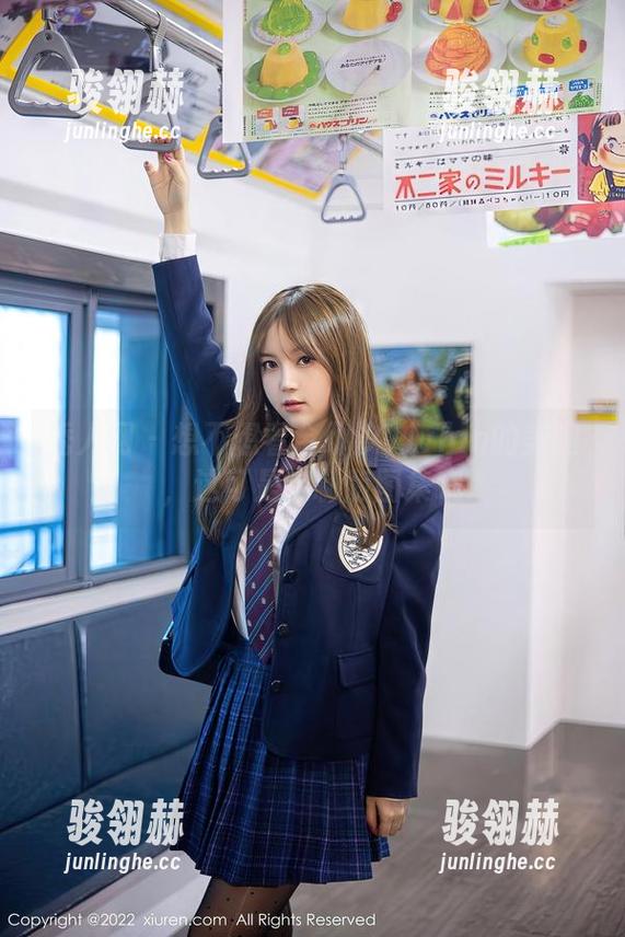 秀人网-金幼汐Vivian 秀人网 - 想不想看金幼汐Vivian的美腿,这可是定制版图集哦