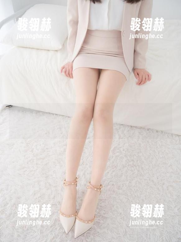 紧急企划 - 小恩的网袜全套图集，看完你可能会产生一些“不适”的想法…