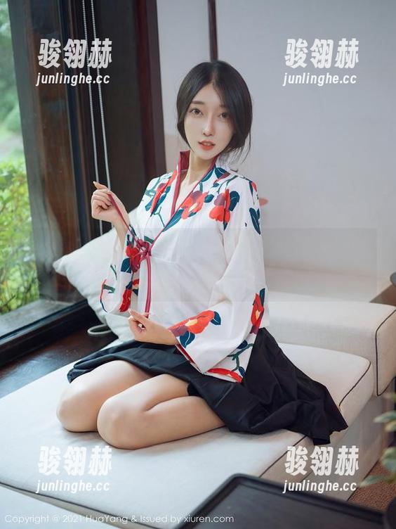 花漾show - 你相信吗？尤妮丝的女仆定制能边撒娇边做清洁！