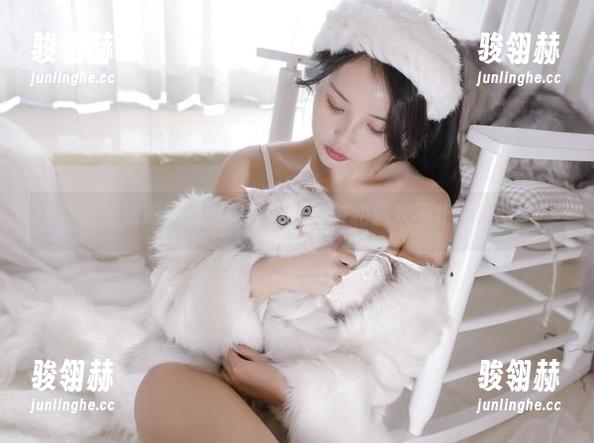 苏嫣嫣阿姨的这组图包，白茶和清欢不止于表面
