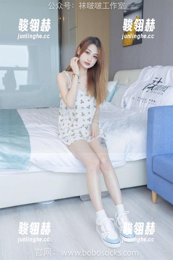 袜啵啵 - 在糯米的图集里，油亮薄肉丝的华丽转身——脚尖微加固这出戏怎么还没收尾？