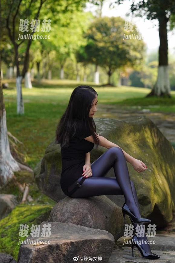 微密圈 - 御姐归来！辣妈女神的更新，让你目不转睛！