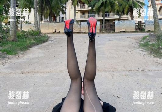 微密圈 - 不要小看迷人的五姨太的运动写真！这组图集可是“喘”得一手好收放！